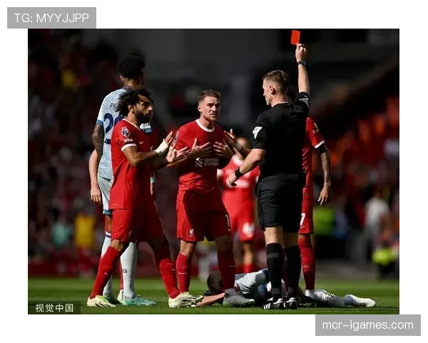 英足总就球队大巴前往球场沿途的安保标准与各俱乐部及警方进行新一轮磋商 英足总就球队大巴前往球场沿途的安保标准与各俱乐部及警方进行新一轮磋商